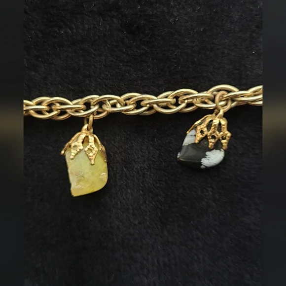 Natural stone vintage charm bracelet - Picture 3 of 5